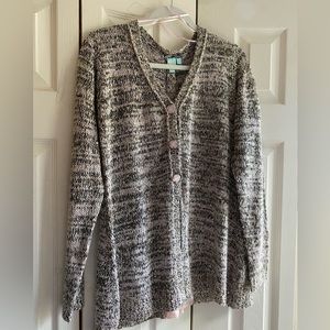 Shu Shu 3-button, sparkle cardigan w/lace inset and back button detail Size L